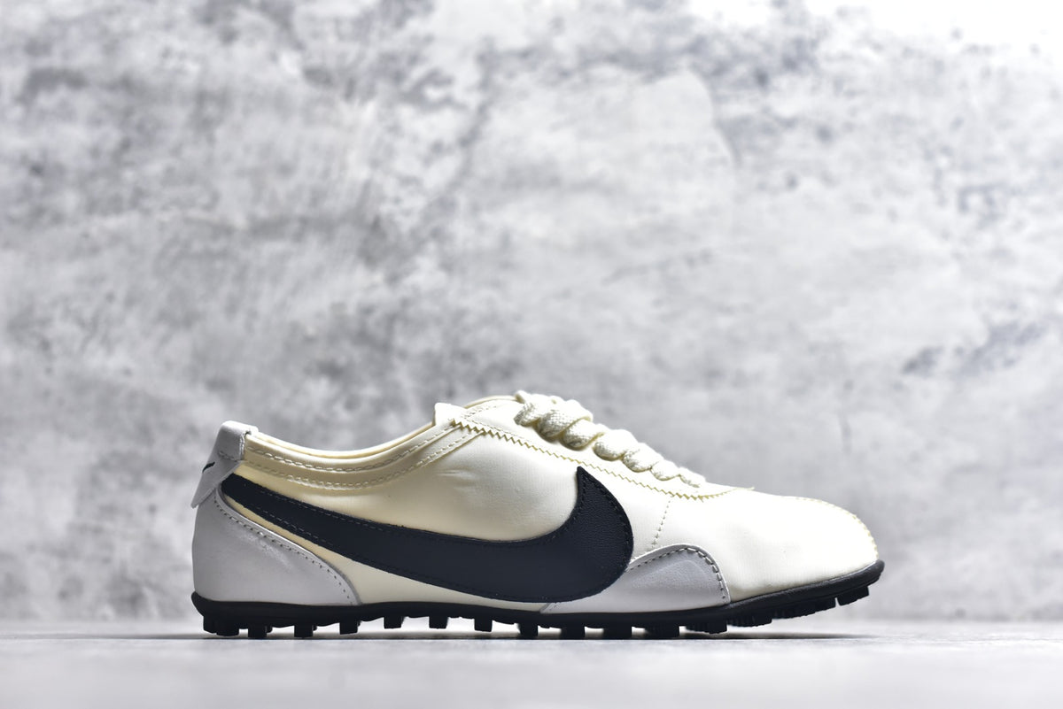 Nike Moon Shoe OG SP Unisex Lifestyle Sneaker