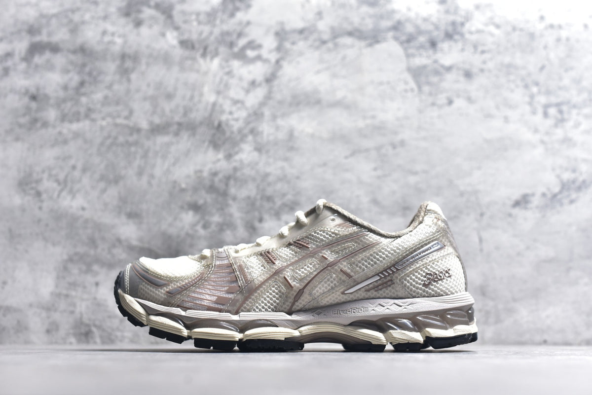 KITH x Asics Gel-Kayano 12.1 "Light Sage" Low-Top Running Sneaker | 1203B144