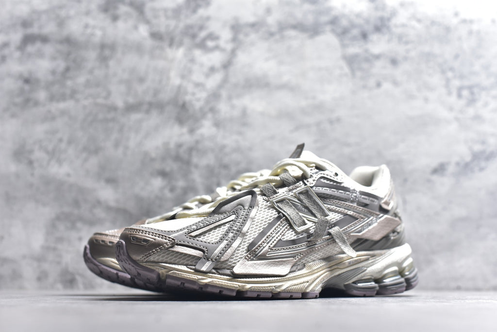 New Balance 1906 U19063VV Retro Dad Sneaker | Lifestyle Running Shoe