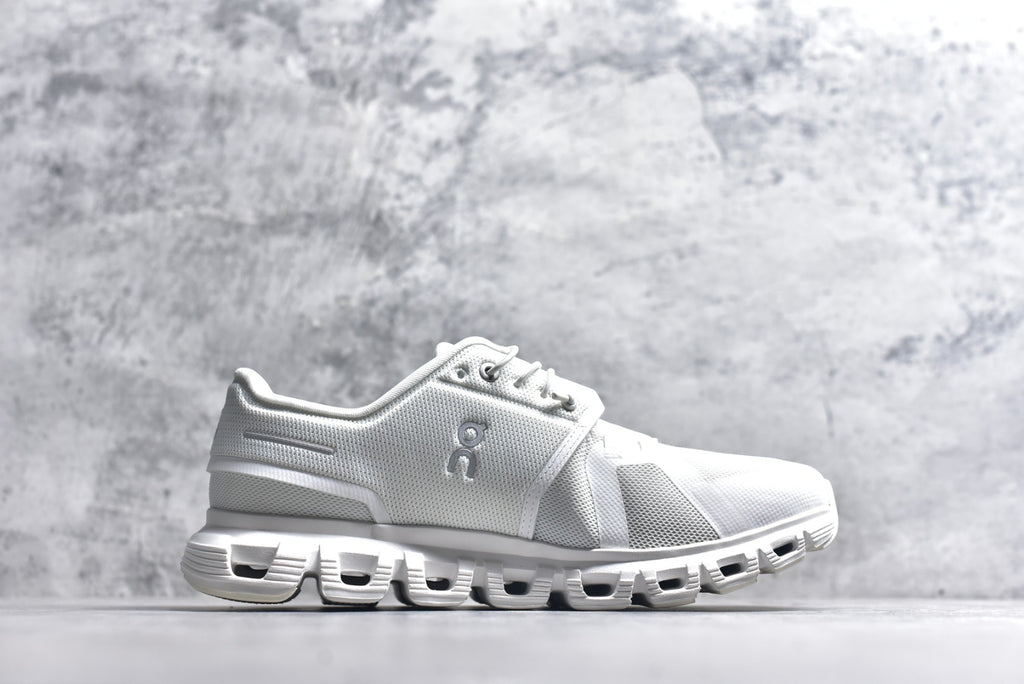 On Running Cloud 6 Low-Top Lightweight Lifestyle Running Shoe | 3MF10071200