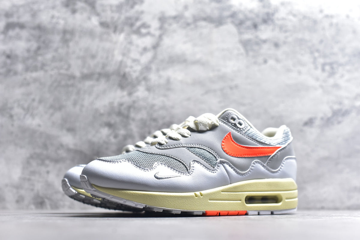 Nike Air Max 1 Half-Palm Air Retro Running Shoe | II7055-100 | Unisex