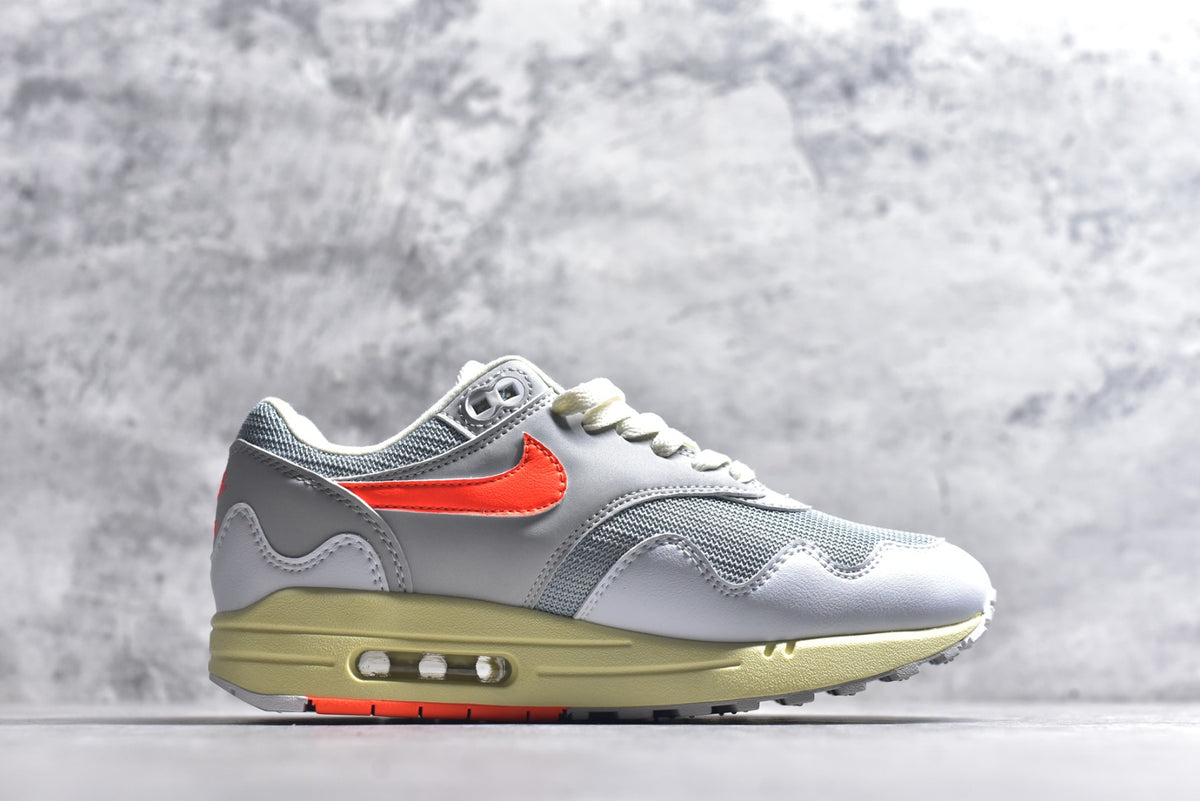 Nike Air Max 1 Half-Palm Air Retro Running Shoe | II7055-100 | Unisex