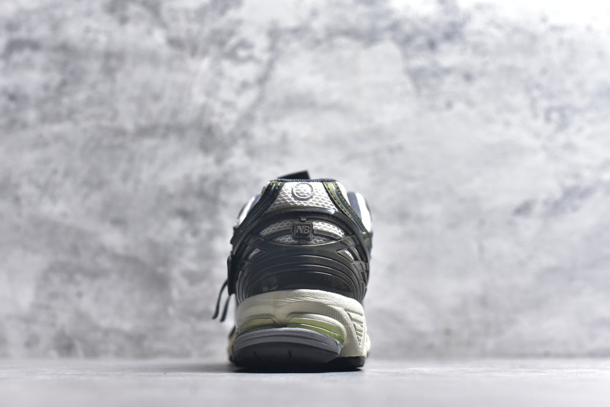 New Balance 1906 Retro Lifestyle Sneaker | U1906ANC | Unisex