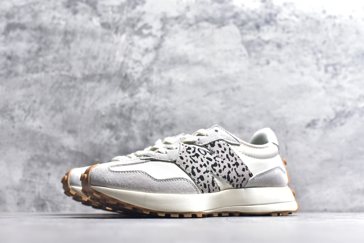 New Balance 327 Retro Casual Running Sneaker | MS327ANA | Unisex