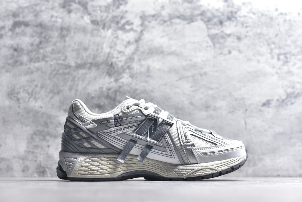 New Balance 1906 Retro Dad Style Casual Running Sneaker | U190643N | Unisex