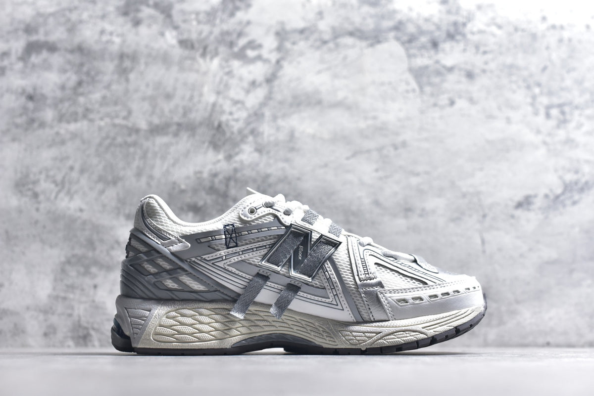 New Balance 1906 Retro Dad Style Casual Running Sneaker | U190643N | Unisex