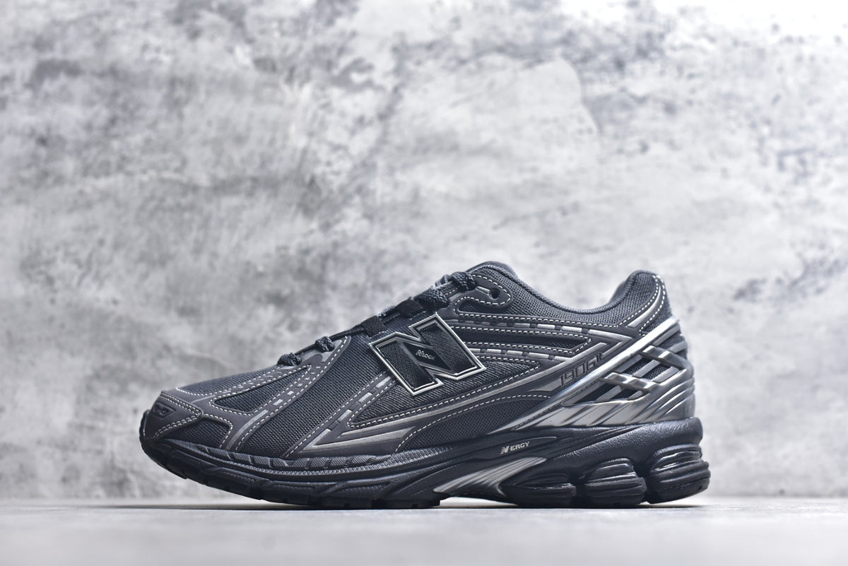 New Balance 1906 Retro Dad Style Casual Running Sneaker | U1906591 | Unisex