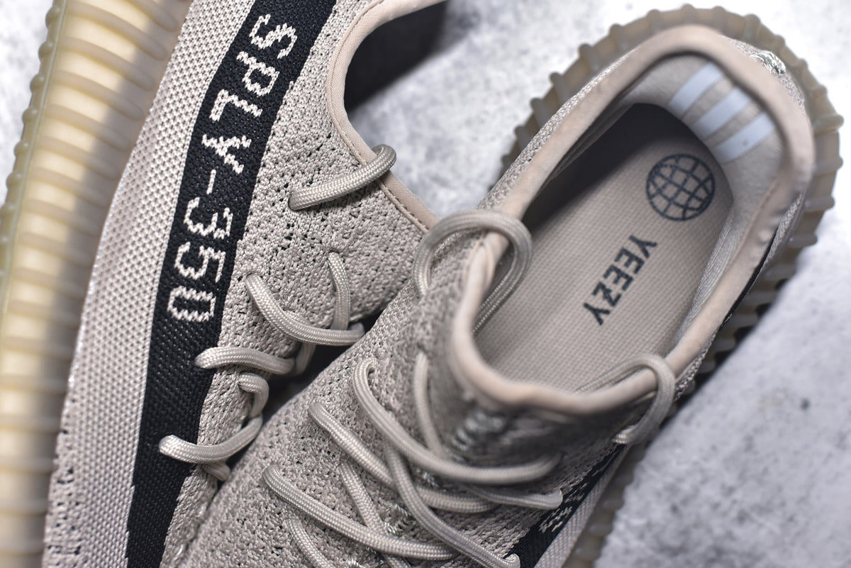 Adidas Yeezy Boost 350 V2 | HP7870 | Unisex