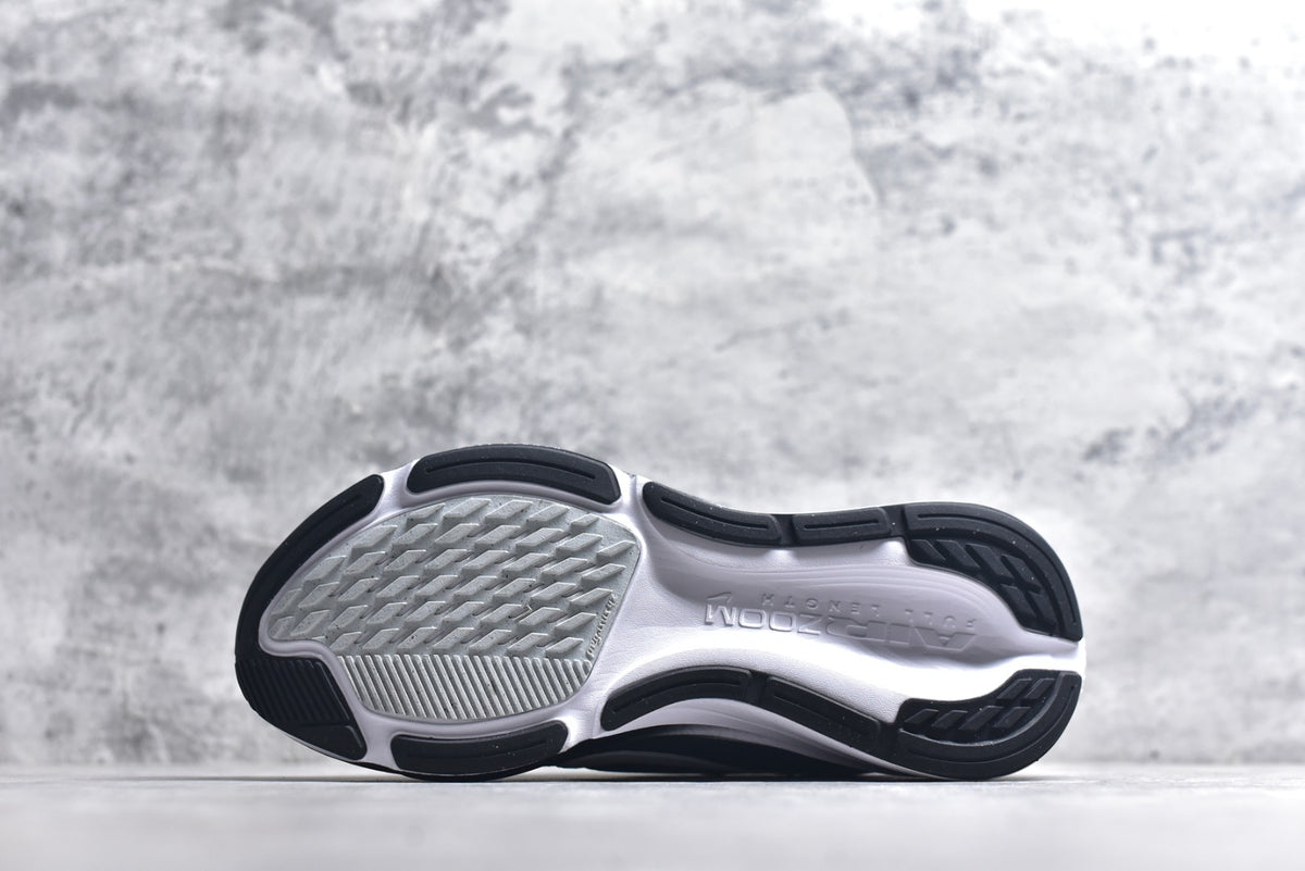 NIKE Pegasus 42 Low-Top Training & Running Shoes