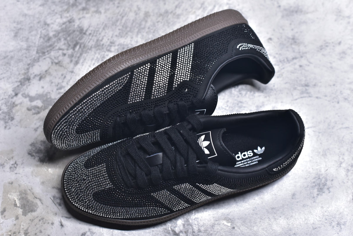 Adidas Originals Samba OG — Low-Top Classic Football-Inspired Sneakers