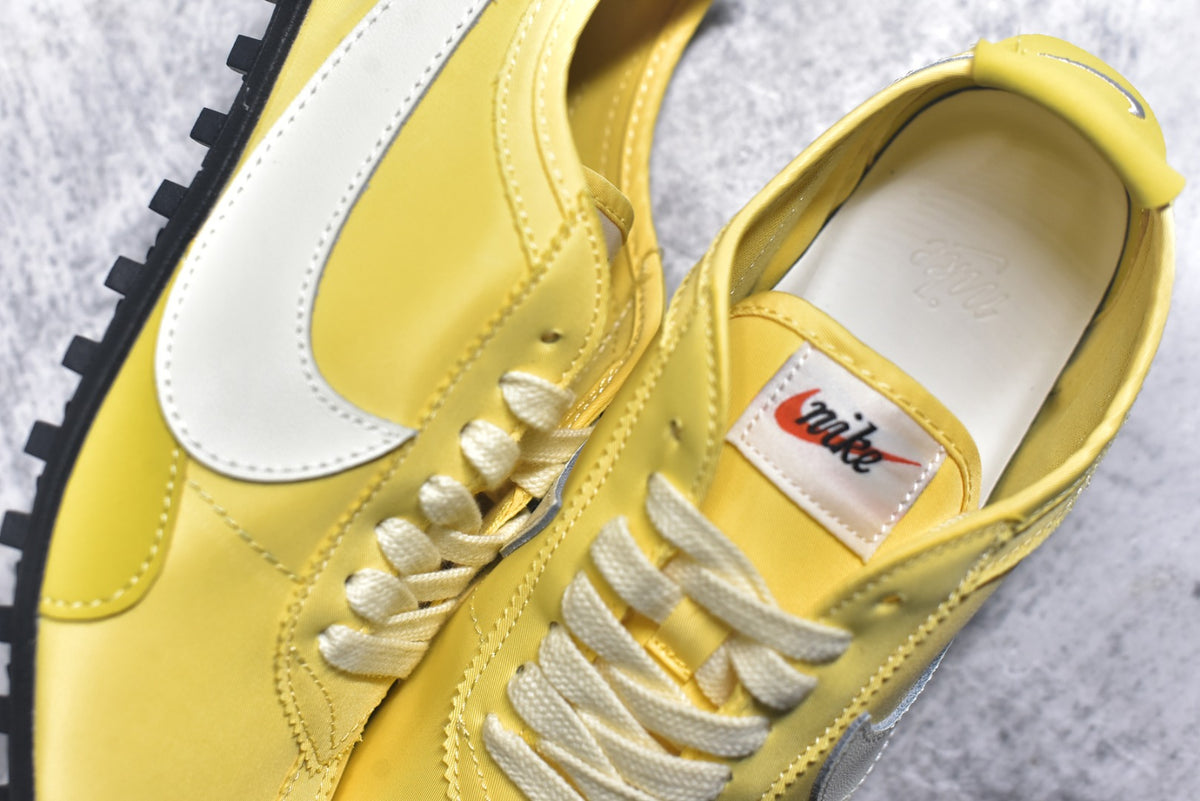 Nike Moon Shoe OG Summit Low-Top Sneakers | IW0955-700