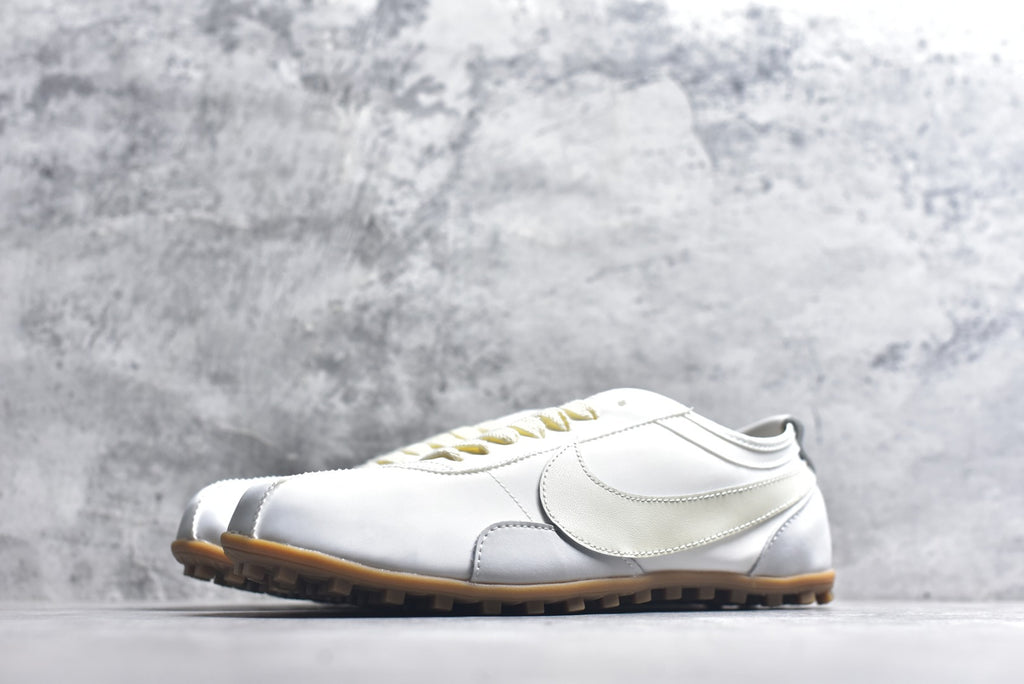 Nike Moon Shoe OG Summit Low-Top Sneakers | IW0955-100