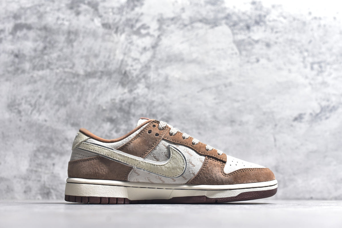 Nike Dunk Low Retro x Stüssy Anniversary Low-Top Sneakers | XX3168-601