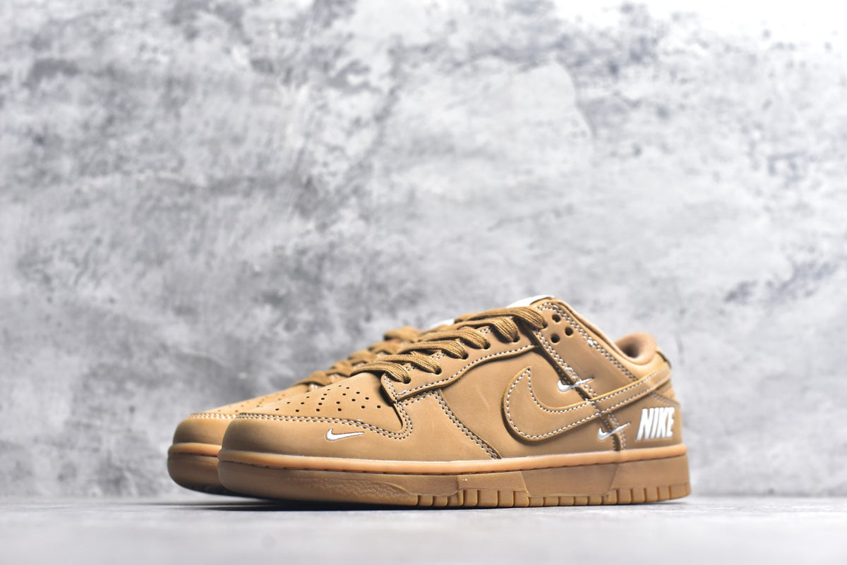 Nike Dunk Low Retro x Stüssy Anniversary Low-Top Sneakers | XX3168-305