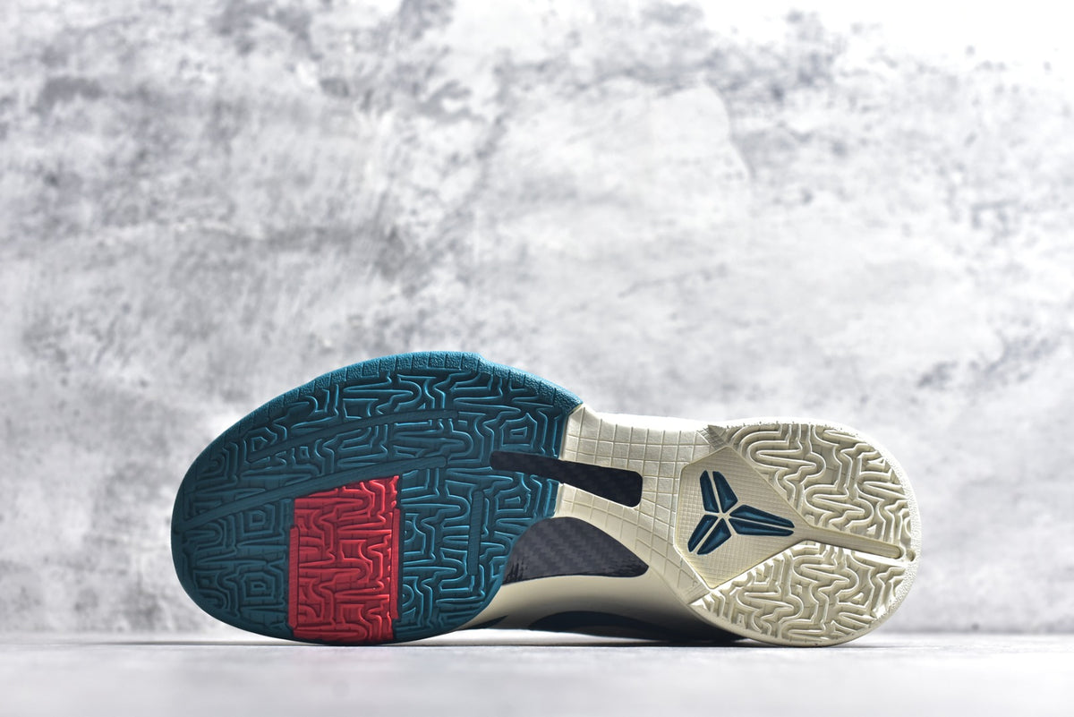 Caitlin Clark × Nike Zoom Kobe ZK5 Low-Top Basketball Sneakers | IZ1852-100 Sail Blue