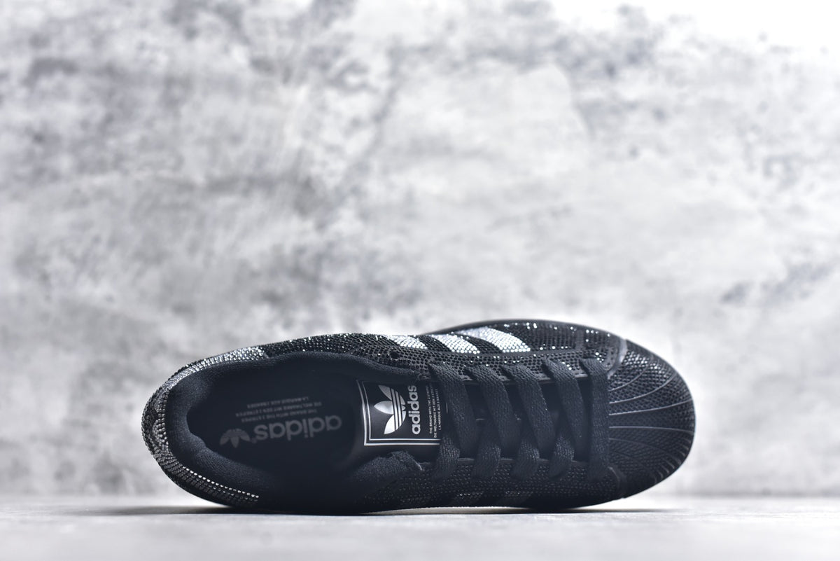 Adidas Originals Superstar 2 — Shell Toe Classic Low-Top Sneaker | Black & Silver | Unisex | IH4200