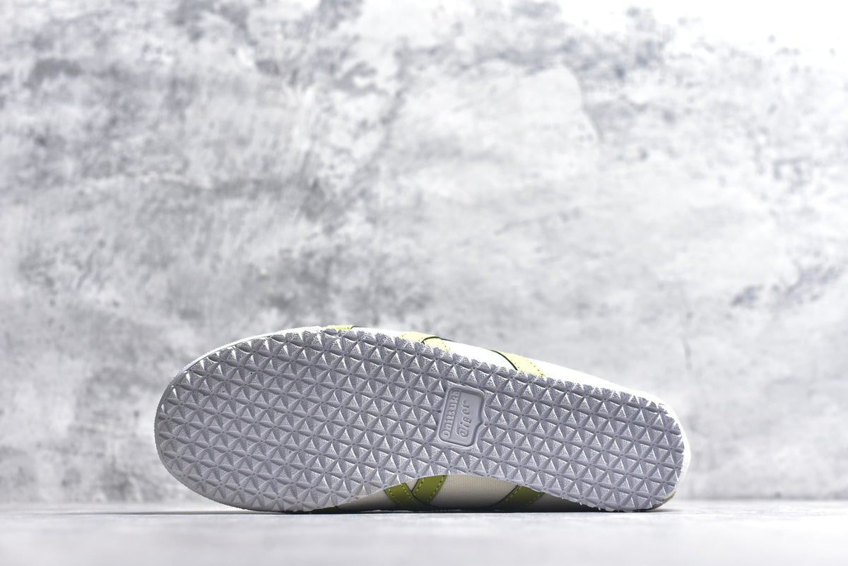 Onitsuka Tiger Mexico 66 Slip-On Unisex Canvas Sneaker | 1183A360-207