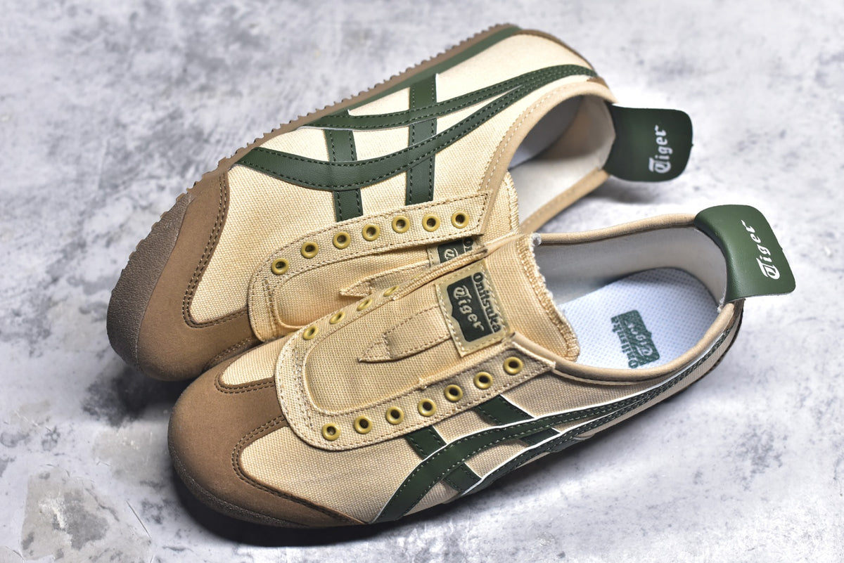 Onitsuka Tiger Mexico 66 Slip-On Unisex Canvas Sneaker | 1183A872-252