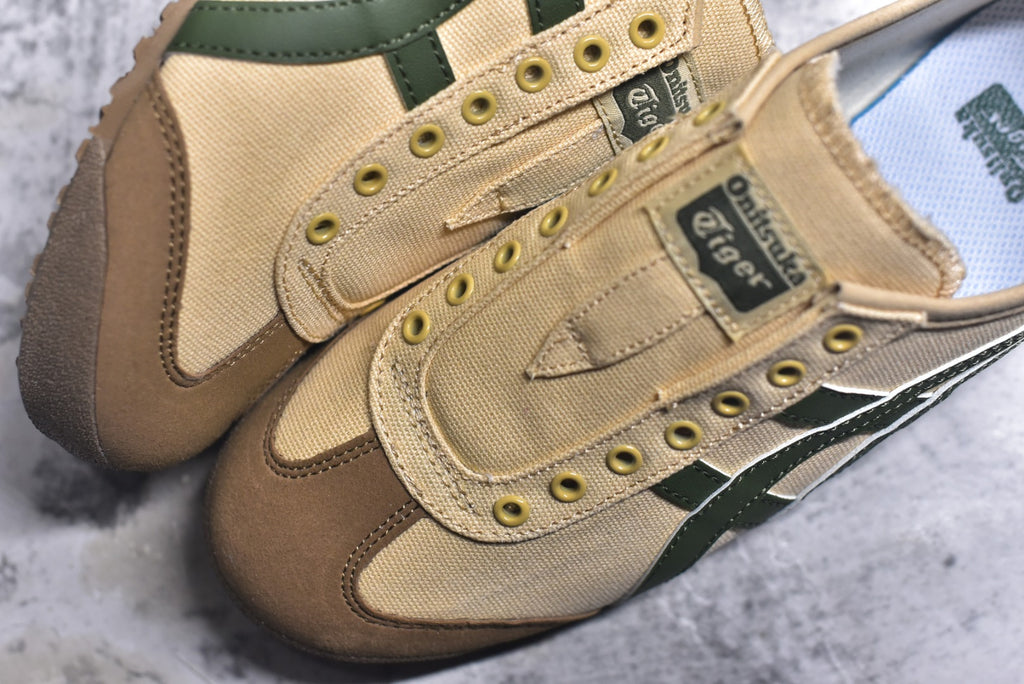 Onitsuka Tiger Mexico 66 Slip-On Unisex Canvas Sneaker | 1183A872-252
