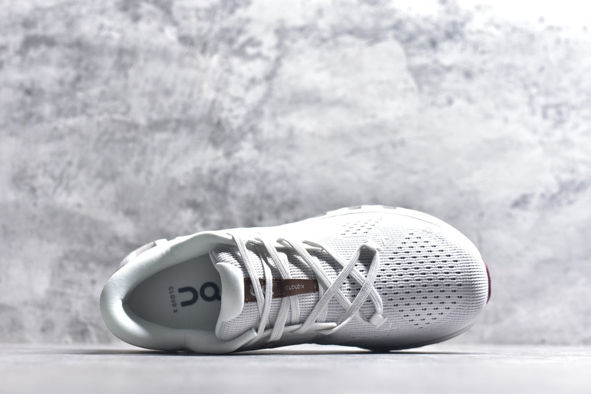 On Cloud X 4 | All-Day Comfort Training Running Shoe | Non-Slip & Breathable | Low-Top Trail Runner