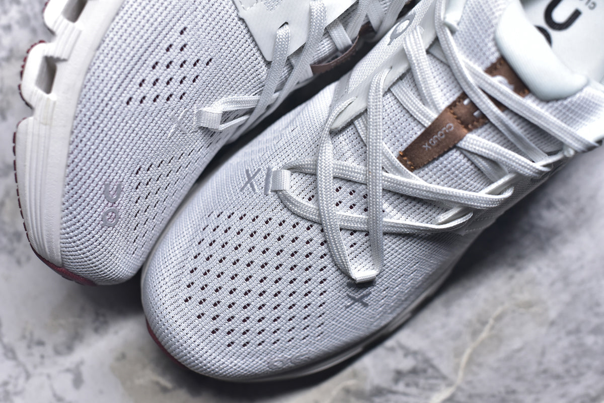 On Cloud X 4 | All-Day Comfort Training Running Shoe | Non-Slip & Breathable | Low-Top Trail Runner
