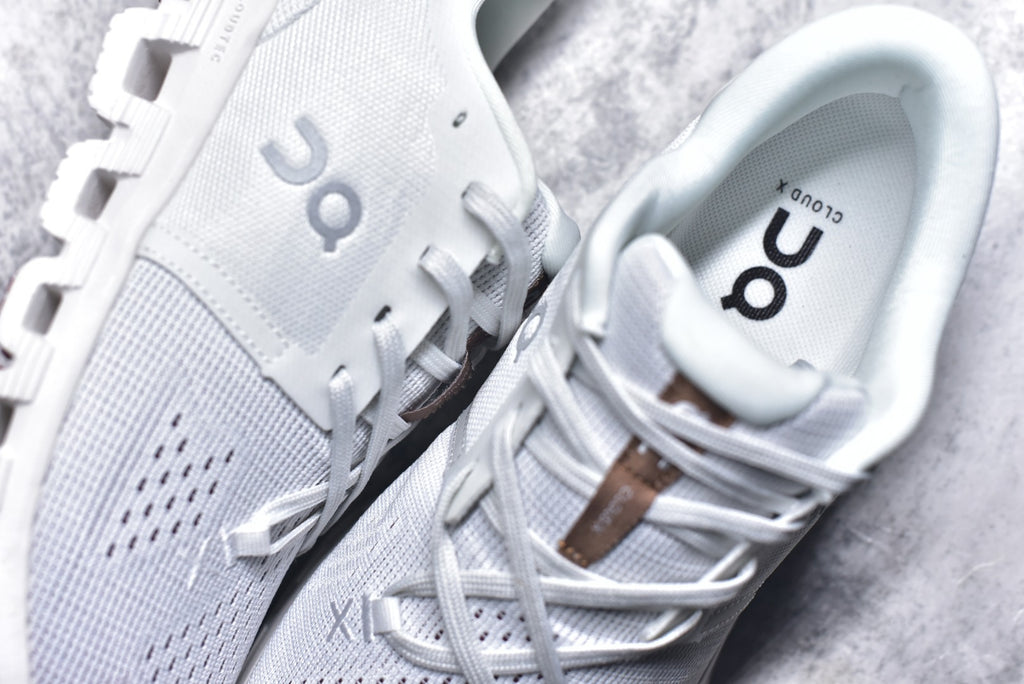 On Cloud X 4 | All-Day Comfort Training Running Shoe | Non-Slip & Breathable | Low-Top Trail Runner