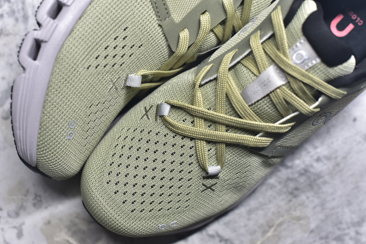 On Cloud X 4 | Low-Top Running Shoe | Comfortable & Versatile | Female & Male Fits