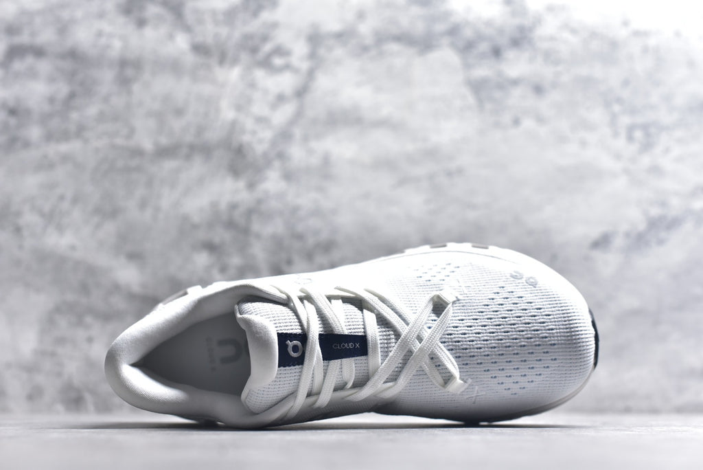On Cloud X 4 | Low-Top Running Shoe | Comfortable & Versatile | Female & Male Fits