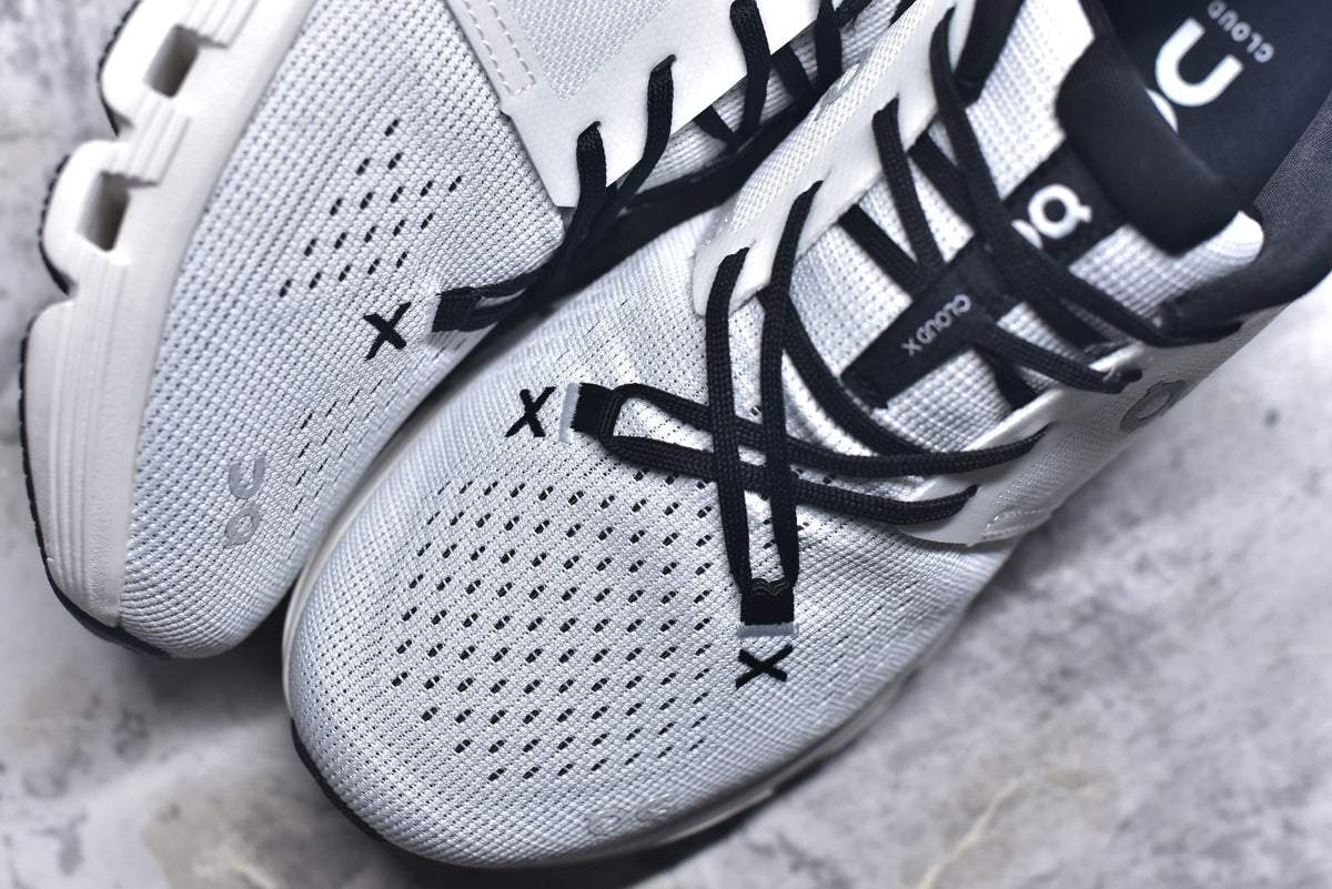 On Cloud X 4 | Low-Top Running Shoe | Comfortable & Versatile | Female & Male Fits