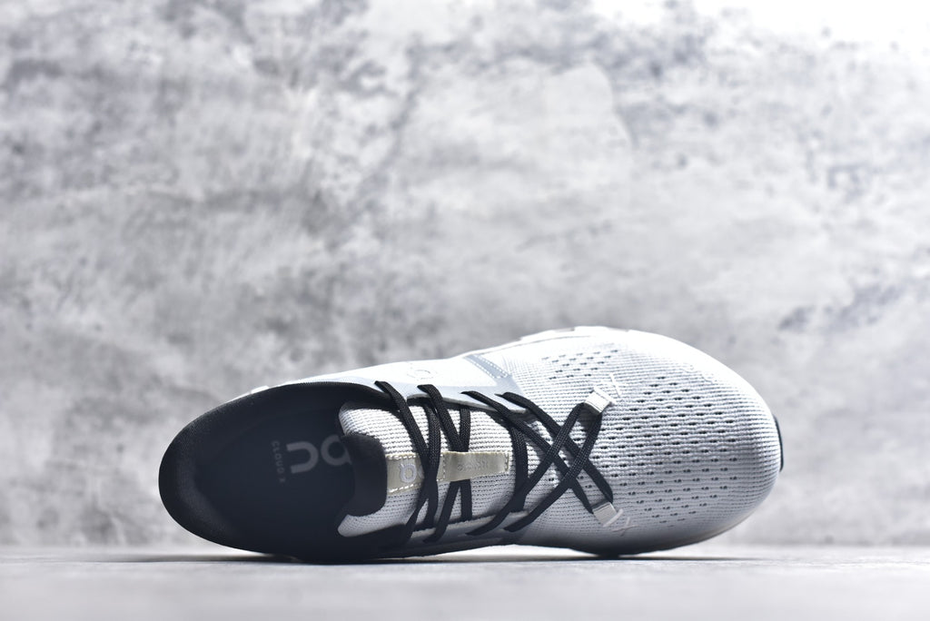 On Cloud X 4 | Low-Top Running Shoe | Comfortable & Versatile | Female & Male Fits