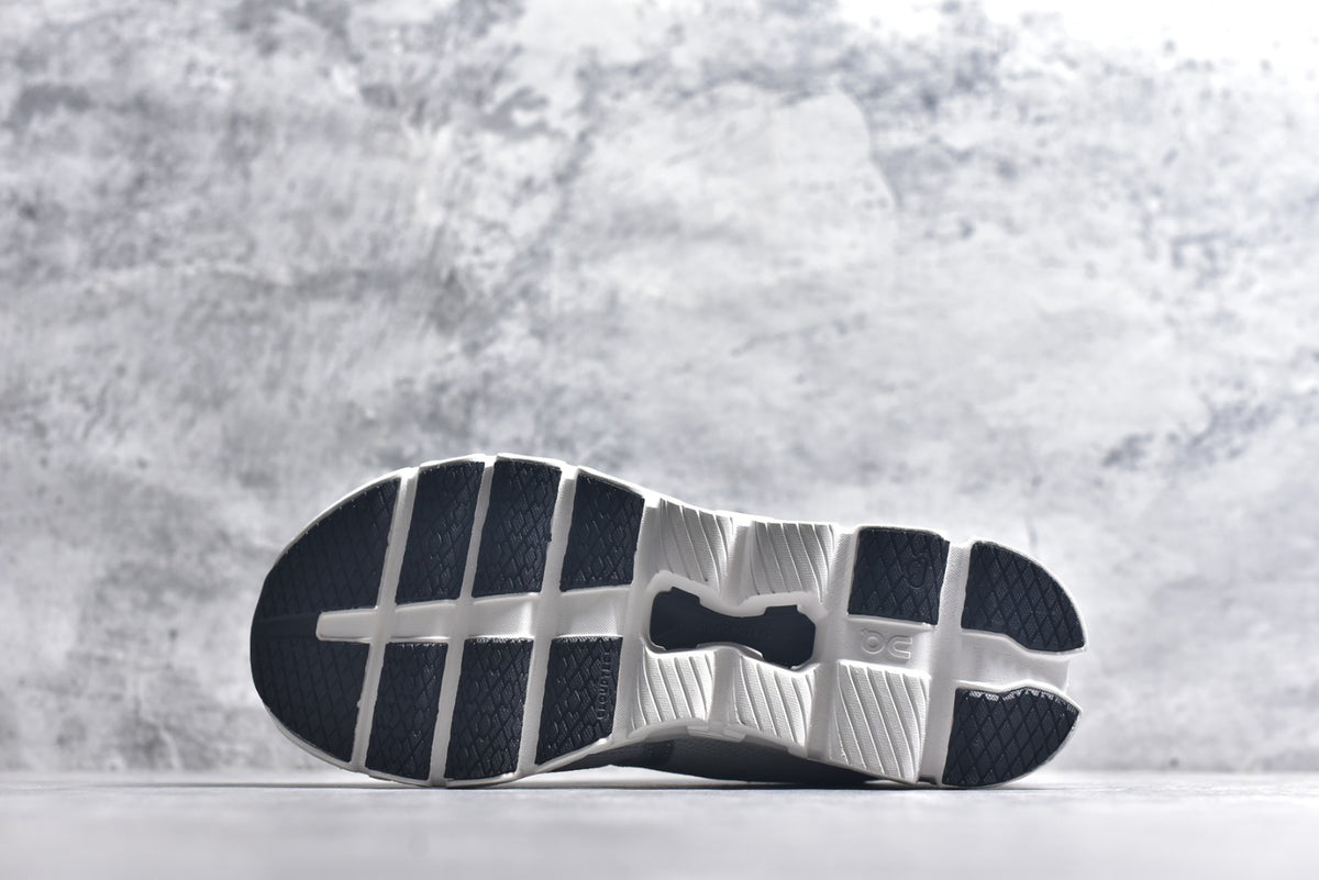 On Cloud X 4 | Low-Top Running Shoe | Comfortable & Versatile | Female & Male Fits