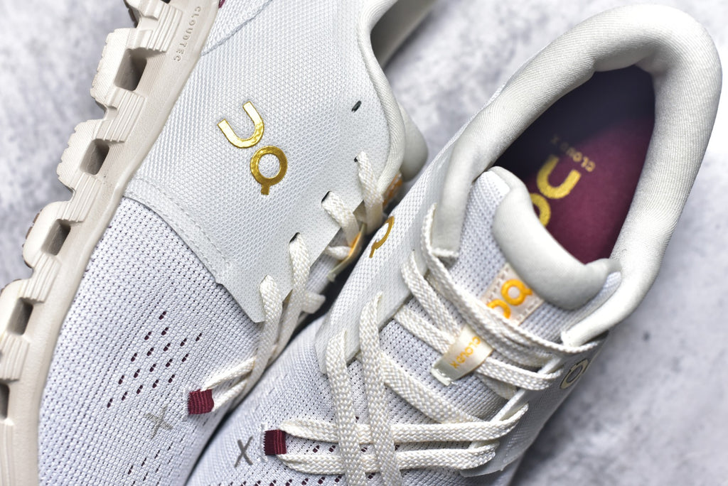 On Cloud X 4 | Low-Top Running Shoe | Comfortable & Versatile | Female & Male Fits