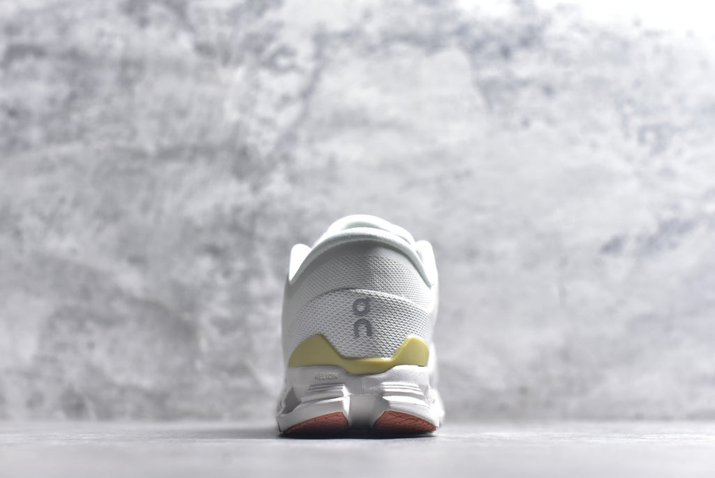On Cloud X 4 | Low-Top Running Shoe | Comfortable & Versatile | Female & Male Fits