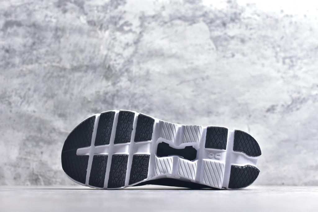 On Cloud X 4 | Low-Top Running Shoe | Comfortable & Versatile | Female & Male Fits