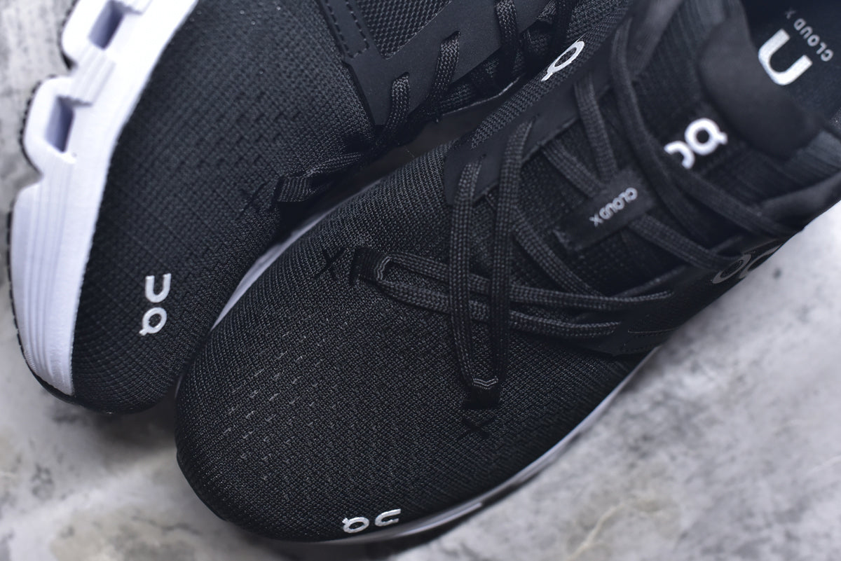 On Cloud X 4 | Low-Top Running Shoe | Comfortable & Versatile | Female & Male Fits